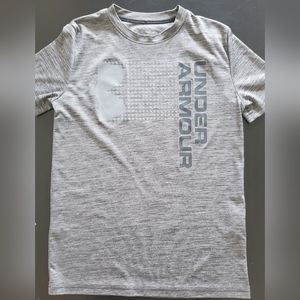 Under Armour Dry Fit T Shirt SZ YM